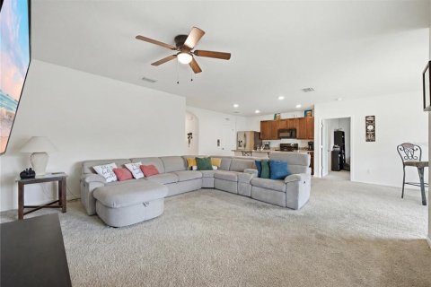 Casa en venta en Zephyrhills, Florida, 3 dormitorios, 155.33 m2 № 2237342 - foto 8