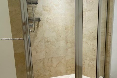 Снять в аренду кондоминиум в Санни-Айлс-Бич, Флорида 3 спальни, 138.61м2, № 1924852 - фото 18