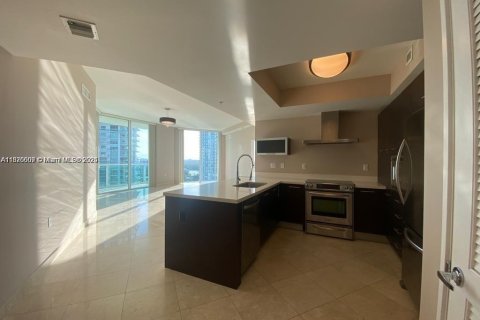 Снять в аренду кондоминиум в Санни-Айлс-Бич, Флорида 3 спальни, 138.61м2, № 1924852 - фото 8