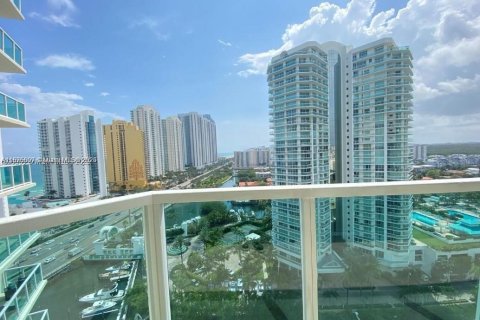 Снять в аренду кондоминиум в Санни-Айлс-Бич, Флорида 3 спальни, 138.61м2, № 1924852 - фото 21