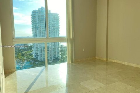 Снять в аренду кондоминиум в Санни-Айлс-Бич, Флорида 3 спальни, 138.61м2, № 1924852 - фото 13