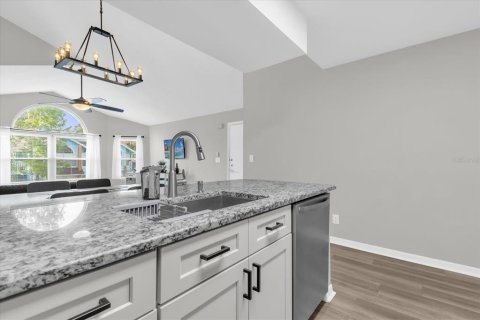 Copropriété à vendre à Kissimmee, Floride: 3 chambres, 119.57 m2 № 1832834 - photo 8