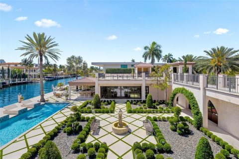 Casa en venta en Fort Lauderdale, Florida, 8 dormitorios, 1379.23 m2 № 1863947 - foto 20
