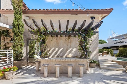 Casa en venta en Fort Lauderdale, Florida, 8 dormitorios, 1379.23 m2 № 1863947 - foto 30