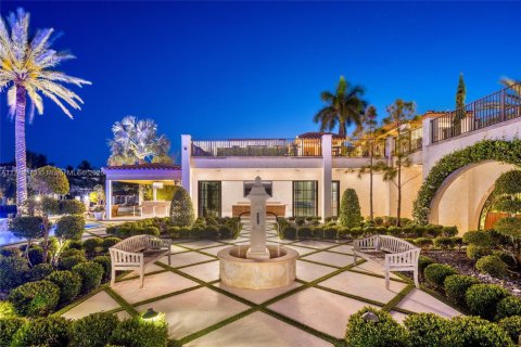 Casa en venta en Fort Lauderdale, Florida, 8 dormitorios, 1379.23 m2 № 1863947 - foto 5
