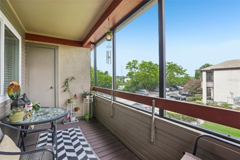Condo in Saint Petersburg, Florida, 2 bedrooms  № 2195940 - photo 15