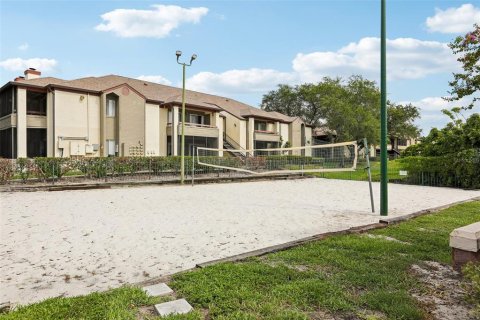 Condo in Saint Petersburg, Florida, 2 bedrooms  № 2195940 - photo 24