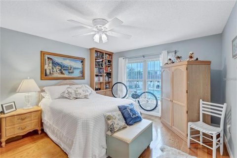 Condo in Clearwater, Florida, 2 bedrooms  № 1909257 - photo 24