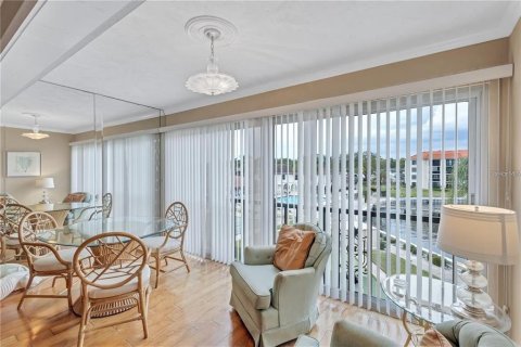 Condo in Clearwater, Florida, 2 bedrooms  № 1909257 - photo 13