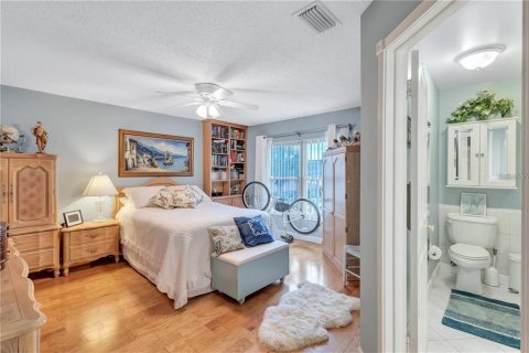 Condo in Clearwater, Florida, 2 bedrooms  № 1909257 - photo 19