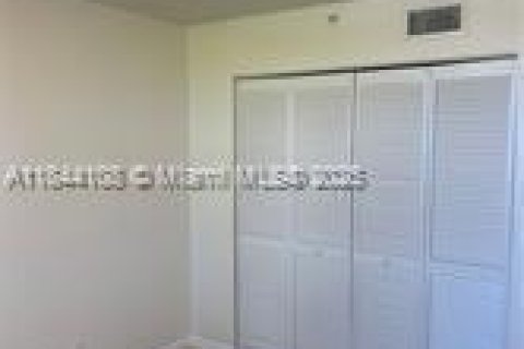 Condominio en alquiler en Dania Beach, Florida, 2 dormitorios, 94.76 m2 № 1850369 - foto 18