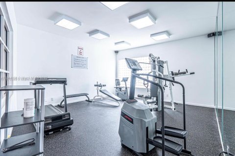 Снять в аренду кондоминиум в Дания-Бич, Флорида 2 спальни, 94.76м2, № 1850369 - фото 22