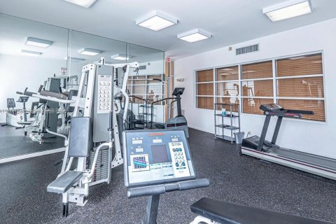 Снять в аренду кондоминиум в Дания-Бич, Флорида 2 спальни, 94.76м2, № 1850369 - фото 21