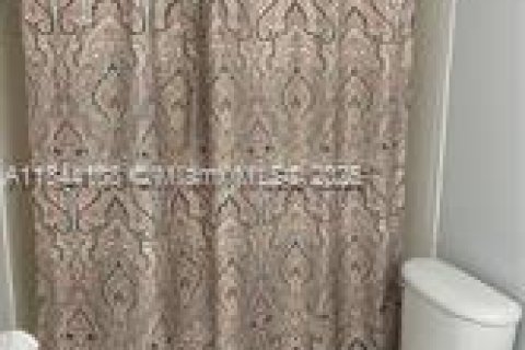 Condominio en alquiler en Dania Beach, Florida, 2 dormitorios, 94.76 m2 № 1850369 - foto 12