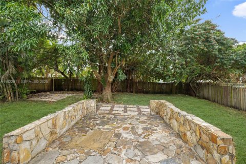 Casa en venta en West Palm Beach, Florida, 3 dormitorios № 1983926 - foto 23