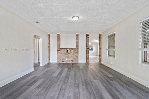 Casa en venta en West Palm Beach, Florida, 3 dormitorios № 1983926 - foto 7