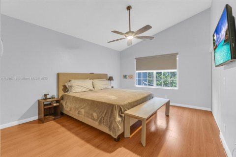 House in Weston, Florida 3 bedrooms, 147.53 sq.m. № 1948341 - photo 28