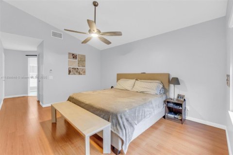 House in Weston, Florida 3 bedrooms, 147.53 sq.m. № 1948341 - photo 29