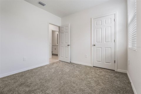 Casa en alquiler en Haines City, Florida, 4 dormitorios, 149.29 m2 № 1894073 - foto 17