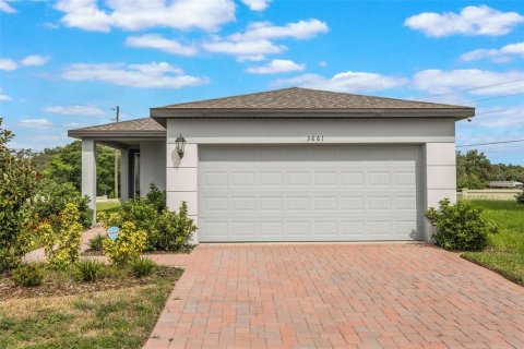 Casa en alquiler en Haines City, Florida, 4 dormitorios, 149.29 m2 № 1894073 - foto 2
