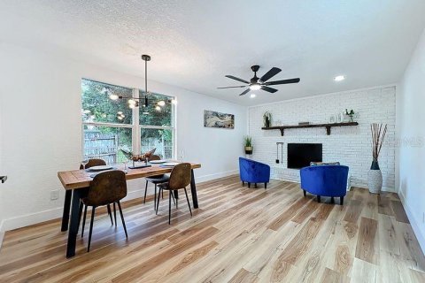 Casa en venta en Orlando, Florida, 4 dormitorios, 162.02 m2 № 1911086 - foto 20