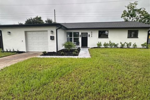 Casa en venta en Orlando, Florida, 4 dormitorios, 162.02 m2 № 1911086 - foto 1
