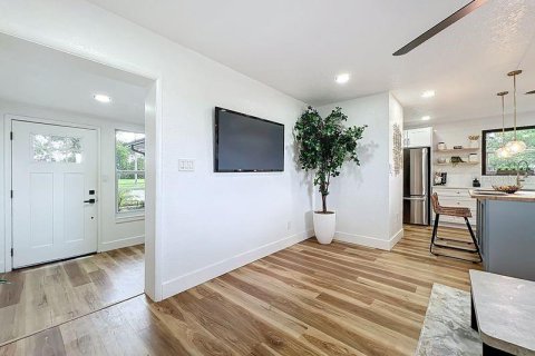 Casa en venta en Orlando, Florida, 4 dormitorios, 162.02 m2 № 1911086 - foto 6