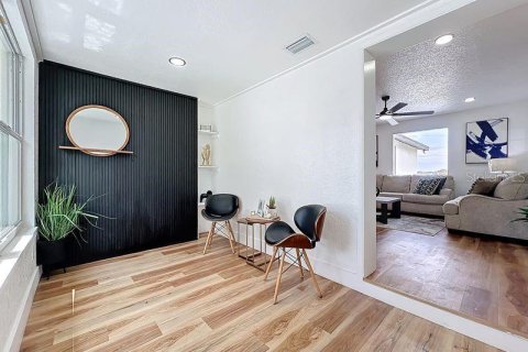 Casa en venta en Orlando, Florida, 4 dormitorios, 162.02 m2 № 1911086 - foto 5
