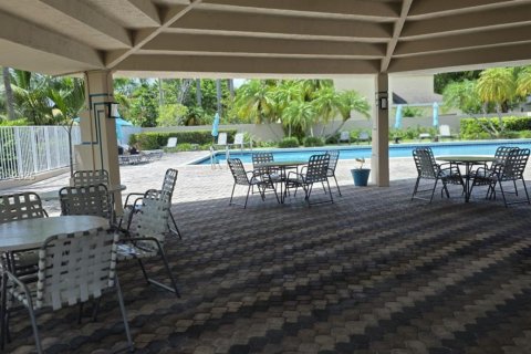 House in Kendall, Florida 4 bedrooms, 188.78 sq.m. № 1882376 - photo 30