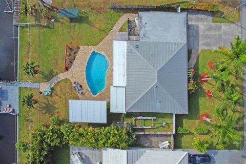 House in Boynton Beach, Florida 3 bedrooms, 138.24 sq.m. № 1463370 - photo 10