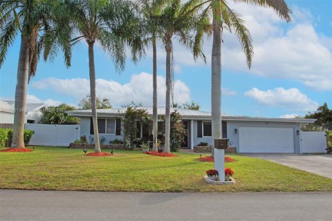 House in Boynton Beach, Florida 3 bedrooms, 138.24 sq.m. № 1463370 - photo 2
