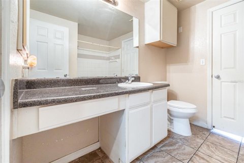 Condo in Orlando, Florida, 2 bedrooms  № 1869499 - photo 15