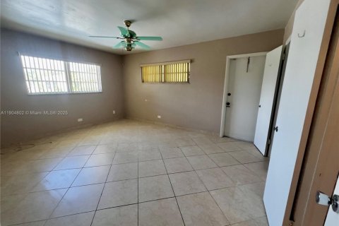 Купить кондоминиум в Холливуд, Флорида 2 спальни, 83.61м2, № 2012944 - фото 12