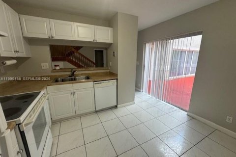 Townhouse in Cooper City, Florida 3 bedrooms, 154.78 sq.m. № 2057901 - photo 16