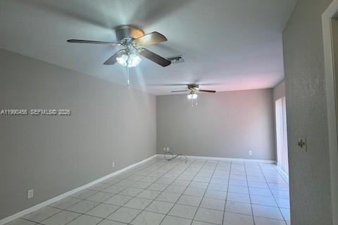 Townhouse in Cooper City, Florida 3 bedrooms, 154.78 sq.m. № 2057901 - photo 6