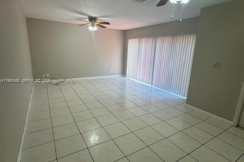 Townhouse in Cooper City, Florida 3 bedrooms, 154.78 sq.m. № 2057901 - photo 7