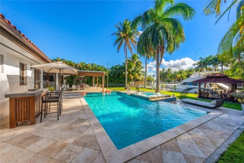 Casa en venta en Miami, Florida, 3 dormitorios, 265.7 m2 № 1735688 - foto 1