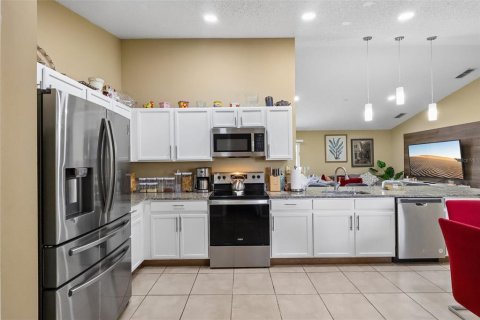 Villa ou maison à vendre à Kissimmee, Floride: 3 chambres, 124.58 m2 № 2415434 - photo 16