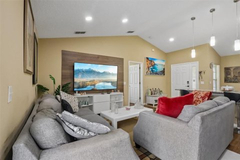 Villa ou maison à vendre à Kissimmee, Floride: 3 chambres, 124.58 m2 № 2415434 - photo 8