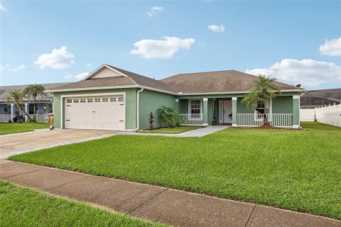 Villa ou maison à vendre à Kissimmee, Floride: 3 chambres, 124.58 m2 № 2415434 - photo 3