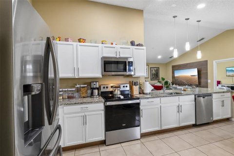 Villa ou maison à vendre à Kissimmee, Floride: 3 chambres, 124.58 m2 № 2415434 - photo 17