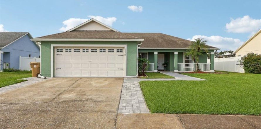 Villa ou maison à Kissimmee, Floride 3 chambres, 124.58 m2 № 2415434