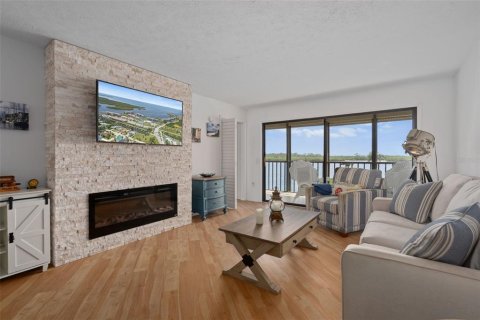 Condominio en venta en Port Richey, Florida, 2 dormitorios, 115.76 m2 № 2342513 - foto 15
