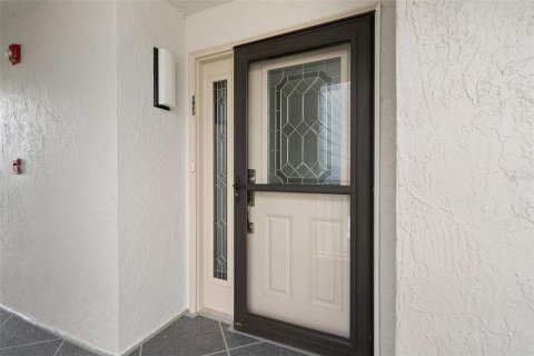 Condominio en venta en Port Richey, Florida, 2 dormitorios, 115.76 m2 № 2342513 - foto 5