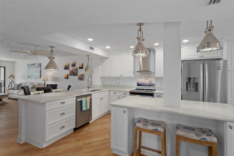 Condominio en venta en Port Richey, Florida, 2 dormitorios, 115.76 m2 № 2342513 - foto 9