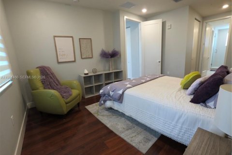 Condo in Doral, Florida, 3 bedrooms in LANDMARK  № 2058468 - photo 12