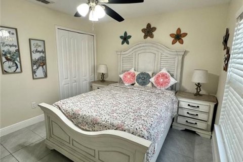 Villa ou maison à louer à Kissimmee, Floride: 2 chambres, 83.61 m2 № 1767873 - photo 15
