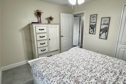 Villa ou maison à louer à Kissimmee, Floride: 2 chambres, 83.61 m2 № 1767873 - photo 17