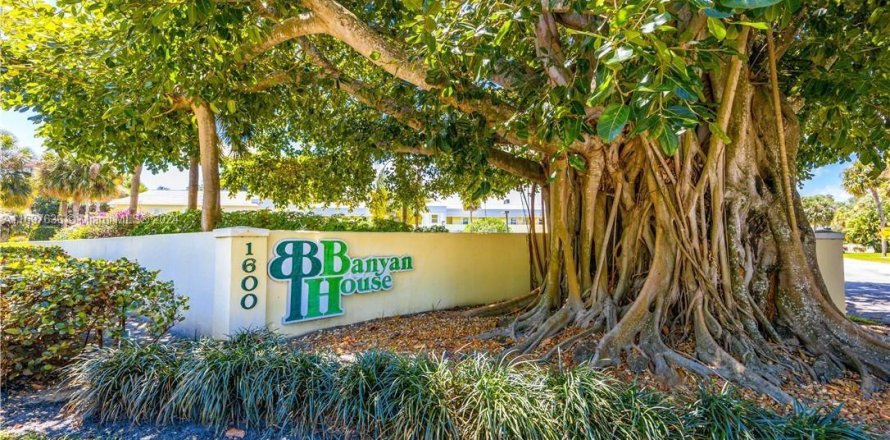 Condominio en Stuart, Florida, 2 dormitorios  № 1738475