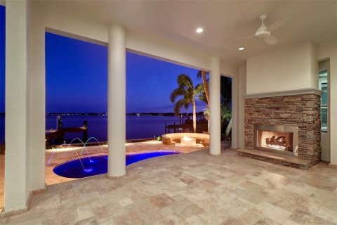 Casa en venta en Saint Petersburg, Florida, 4 dormitorios, 374.21 m2 № 1570062 - foto 7